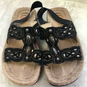 earth Spirit Black Embellished Strappy Slip On Sandal Size 5